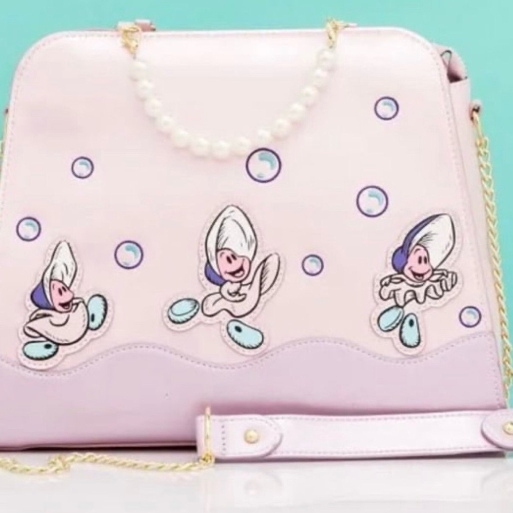 Alice in Wonderland Curious Oyster Loungefly Purse